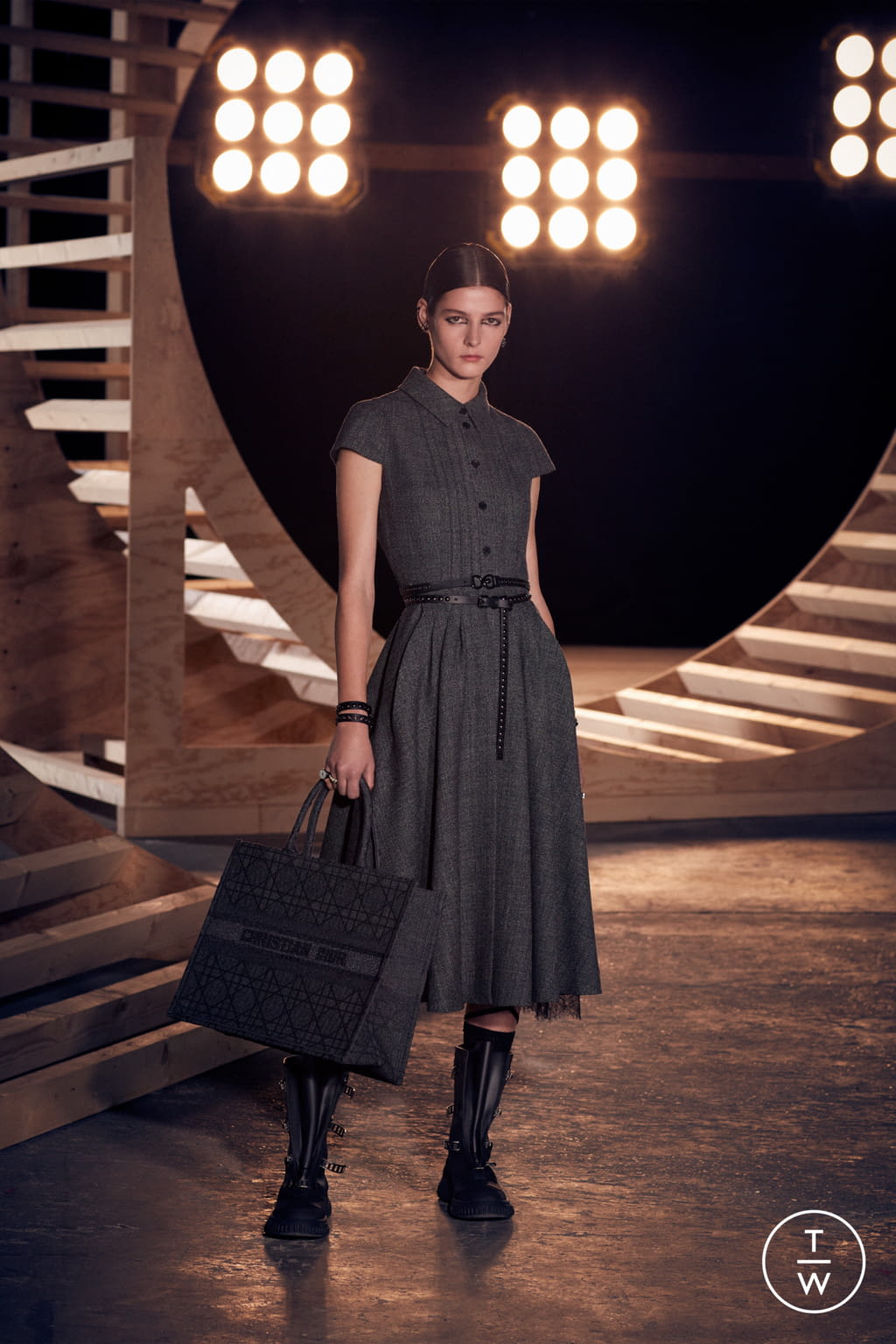Fashion Week Paris Pre-Fall 2022 look 27 from the Christian Dior collection 女装