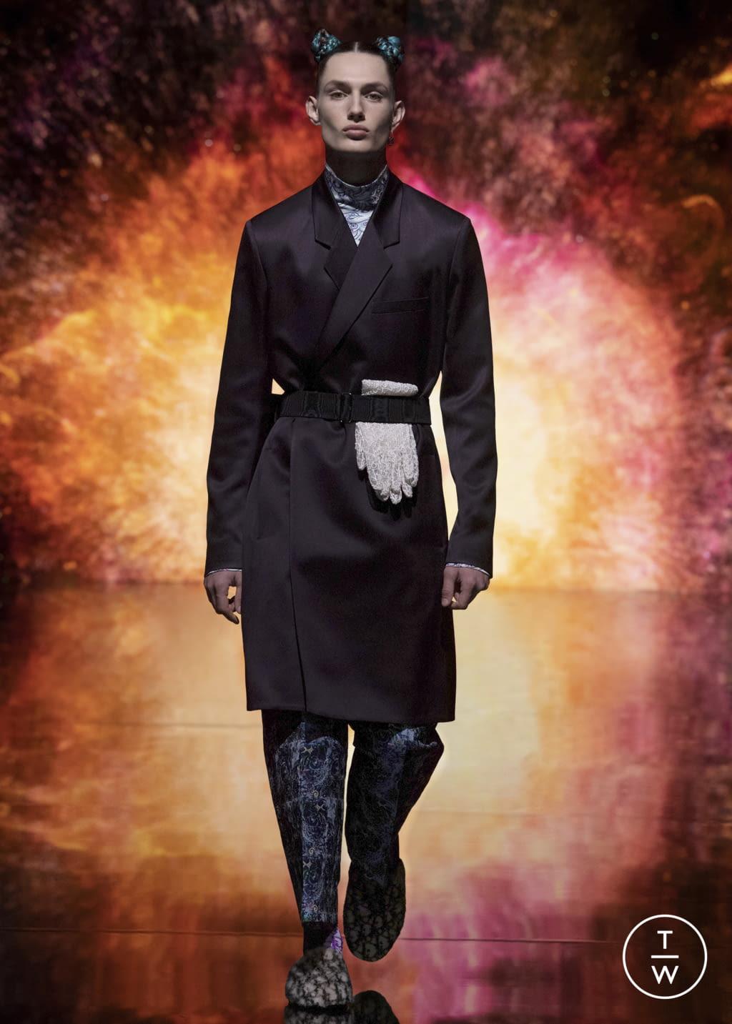 Fashion Week Paris Pre-Fall 2021 look 1 from the Dior Men collection 男装
