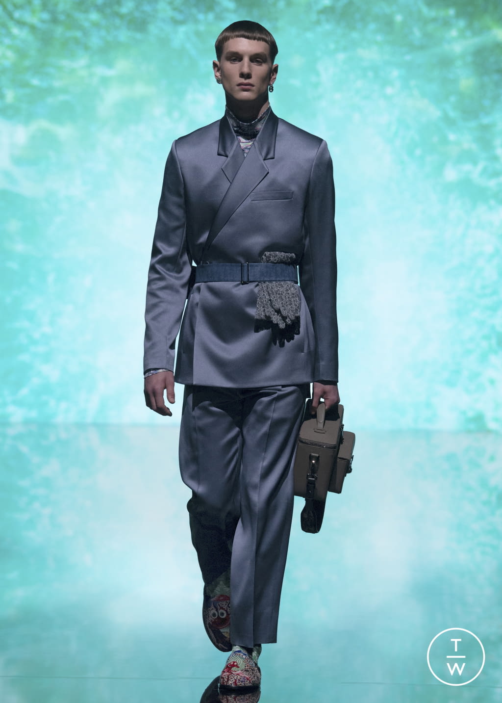 Fashion Week Paris Pre-Fall 2021 look 4 from the Dior Men collection menswear