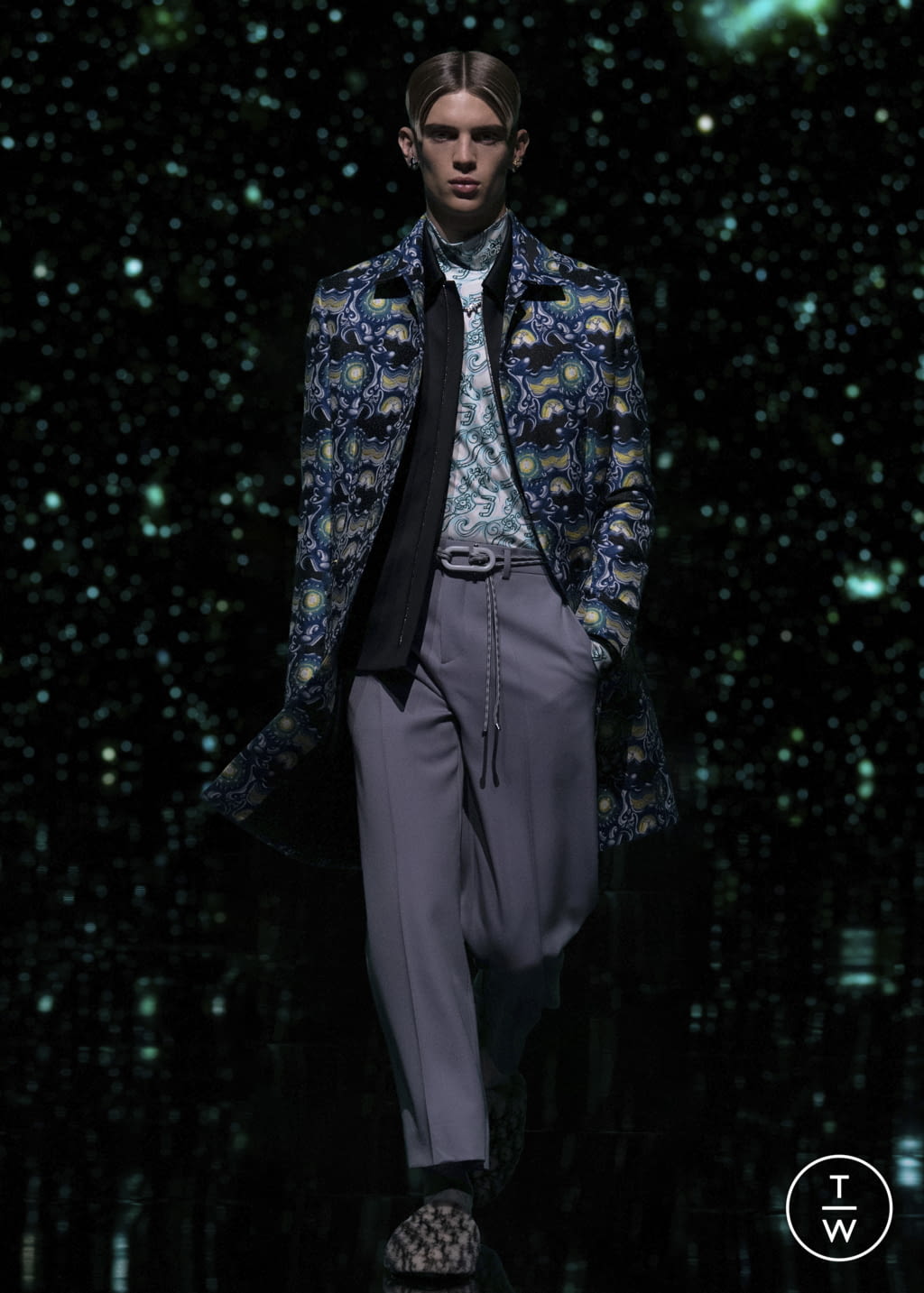 Fashion Week Paris Pre-Fall 2021 look 6 from the Dior Men collection menswear