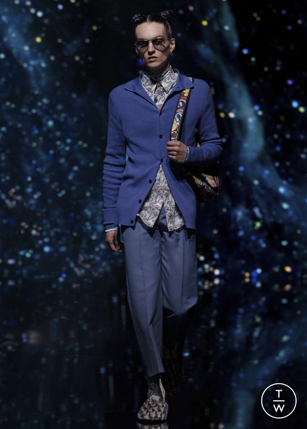 Fashion Week Paris Pre-Fall 2021 look 19 from the Dior Men collection 男装