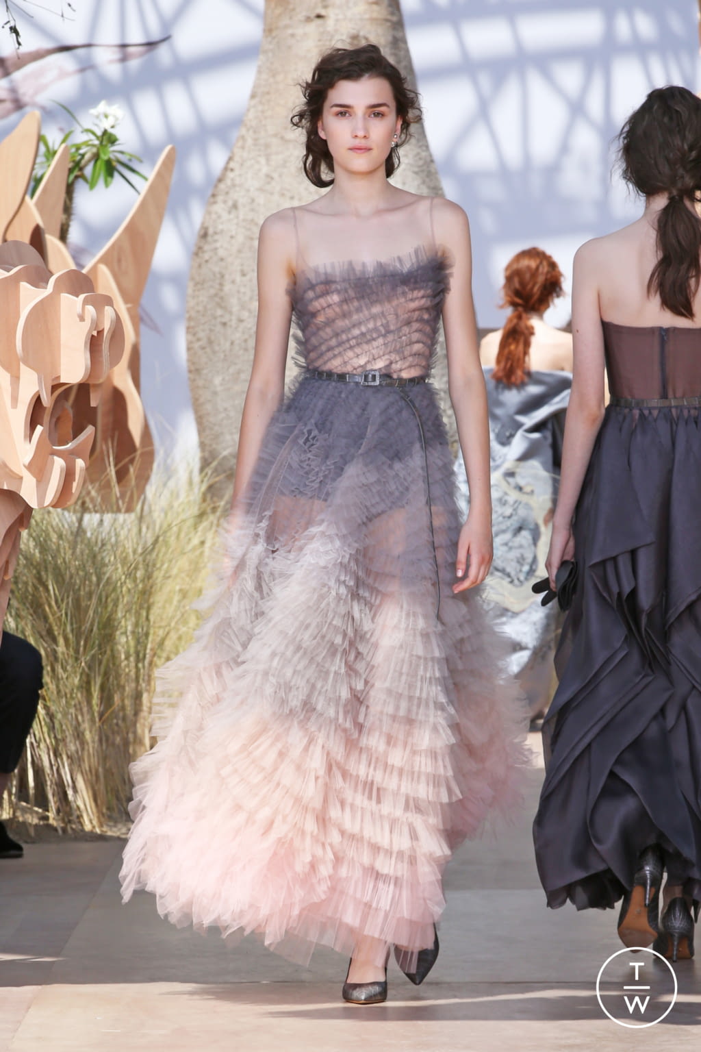 Christian Dior F W 17 Couture 63 The Fashion Search Engine walk