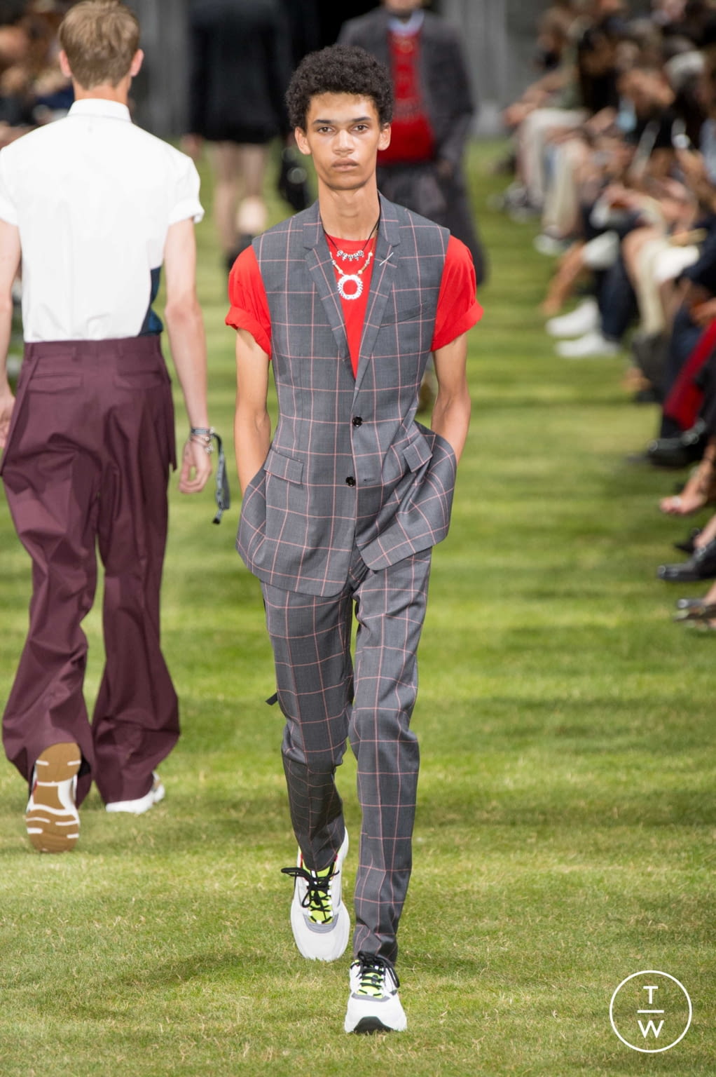 Fashion Week Paris Spring/Summer 2018 look 45 de la collection Dior Men menswear