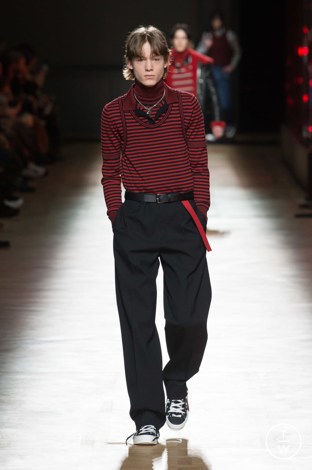 Fashion Week Paris Fall/Winter 2018 look 18 from the Dior Men collection 男装