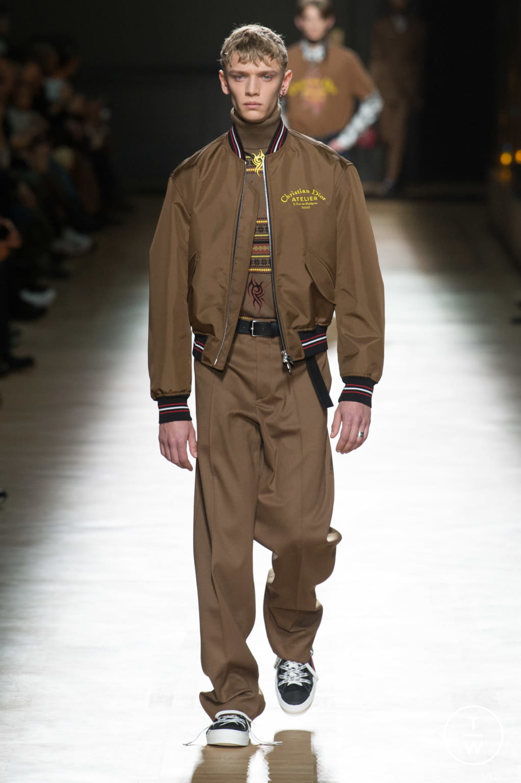 Fashion Week Paris Fall/Winter 2018 look 30 from the Dior Homme collection menswear