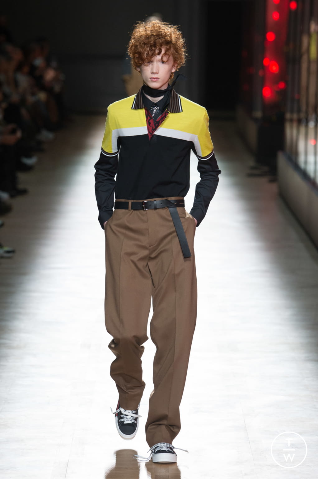 Fashion Week Paris Fall/Winter 2018 look 34 from the Dior Men collection 男装