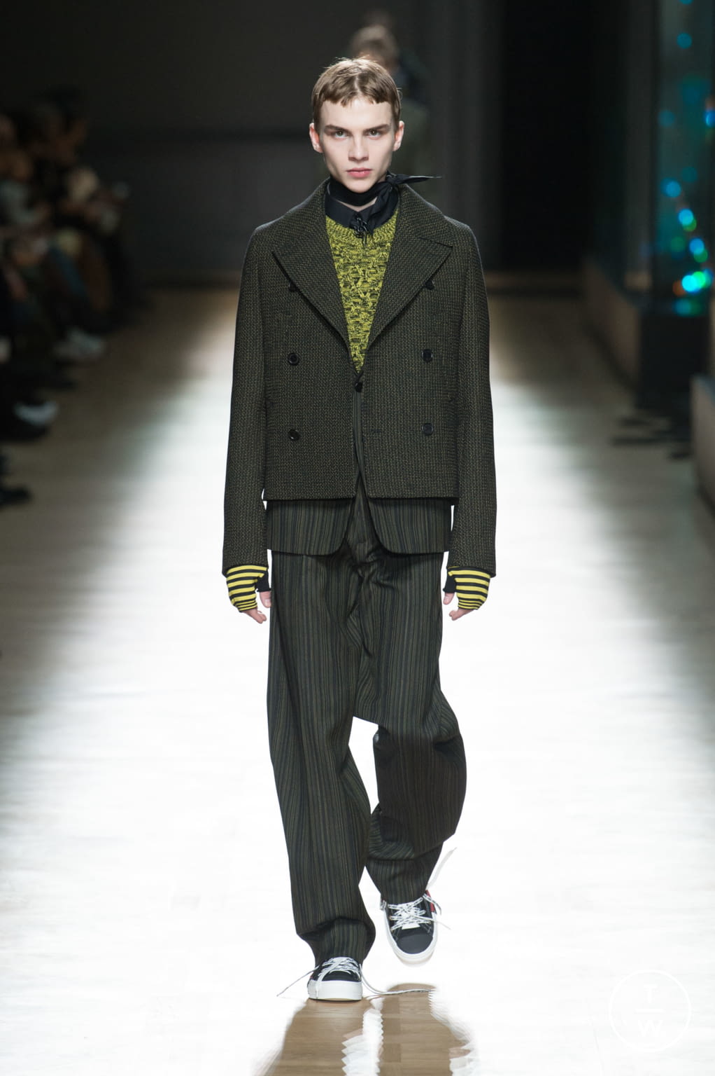 Fashion Week Paris Fall/Winter 2018 look 38 from the Dior Men collection 男装