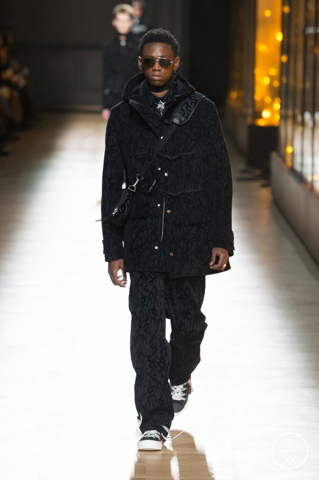Fashion Week Paris Fall/Winter 2018 look 44 from the Dior Men collection menswear