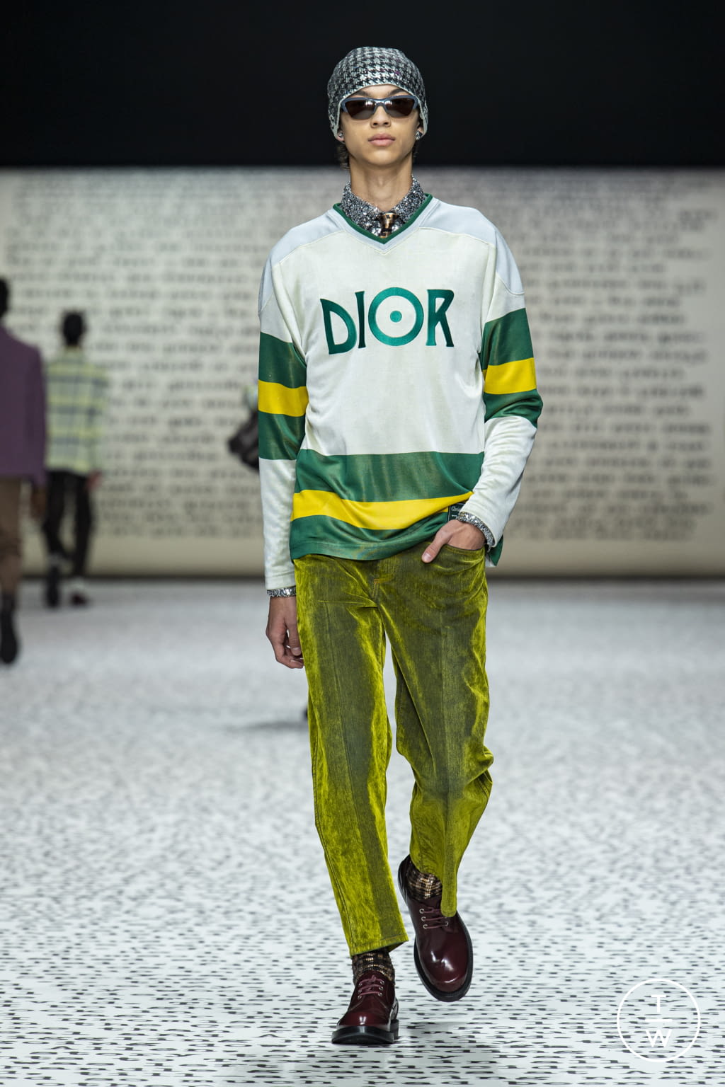 Fashion Week Paris Pre-Fall 2022 look 12 from the Dior Men collection menswear