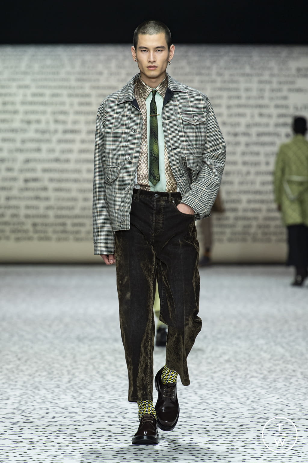 Fashion Week Paris Pre-Fall 2022 look 14 from the Dior Men collection menswear