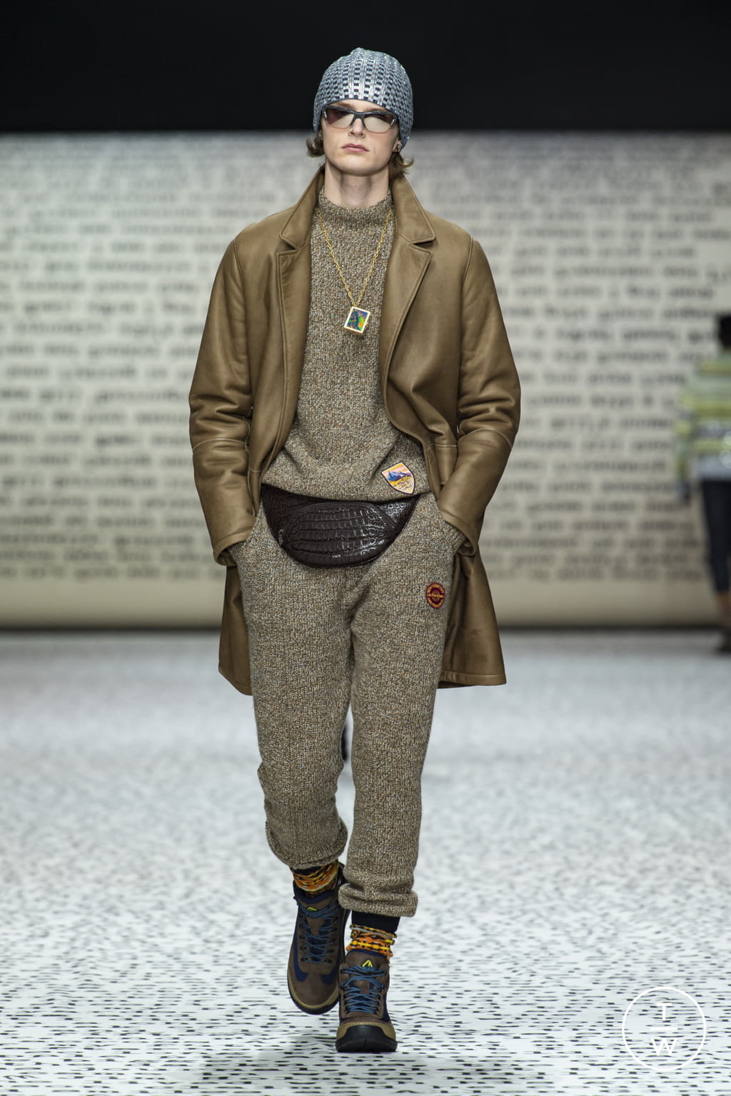 Fashion Week Paris Pre-Fall 2022 look 17 from the Dior Men collection 男装