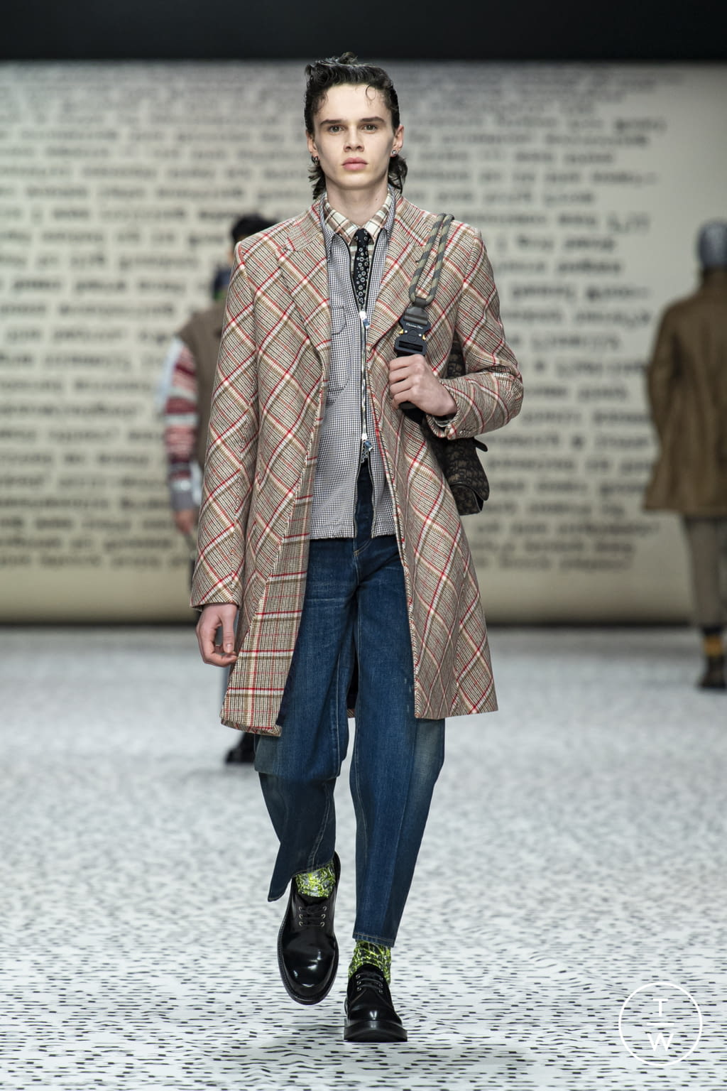 Fashion Week Paris Pre-Fall 2022 look 20 from the Dior Men collection 男装