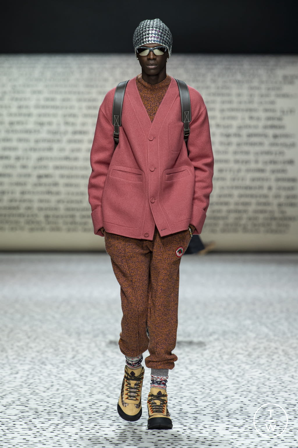 Fashion Week Paris Pre-Fall 2022 look 26 from the Dior Men collection menswear