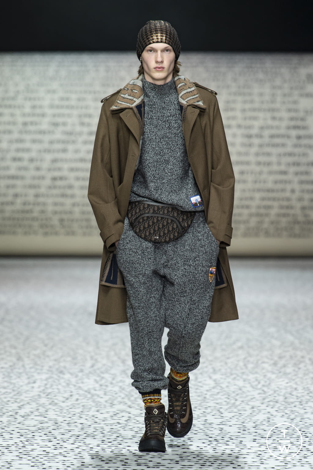 Fashion Week Paris Pre-Fall 2022 look 33 from the Dior Men collection menswear