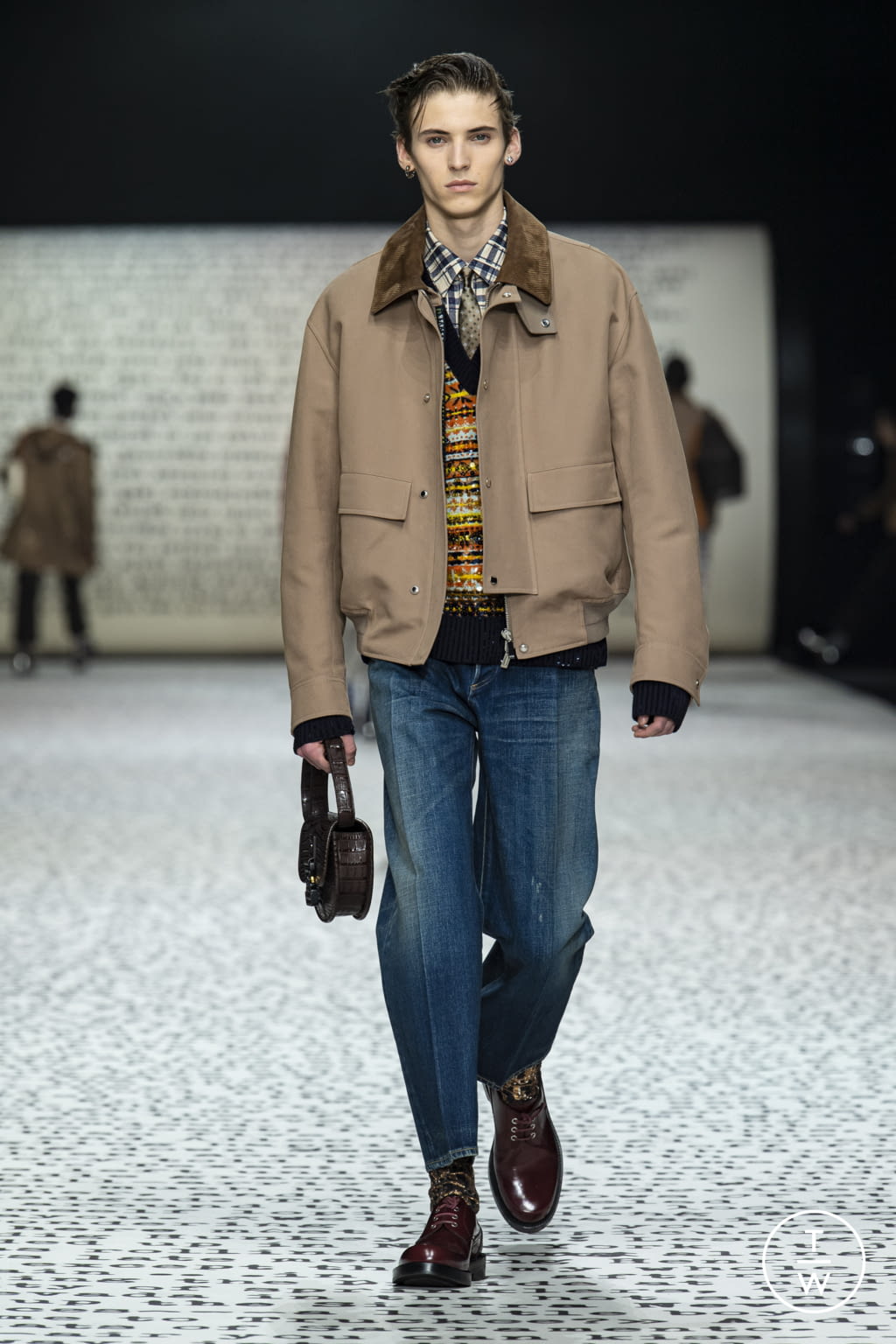 Fashion Week Paris Pre-Fall 2022 look 44 from the Dior Men collection menswear
