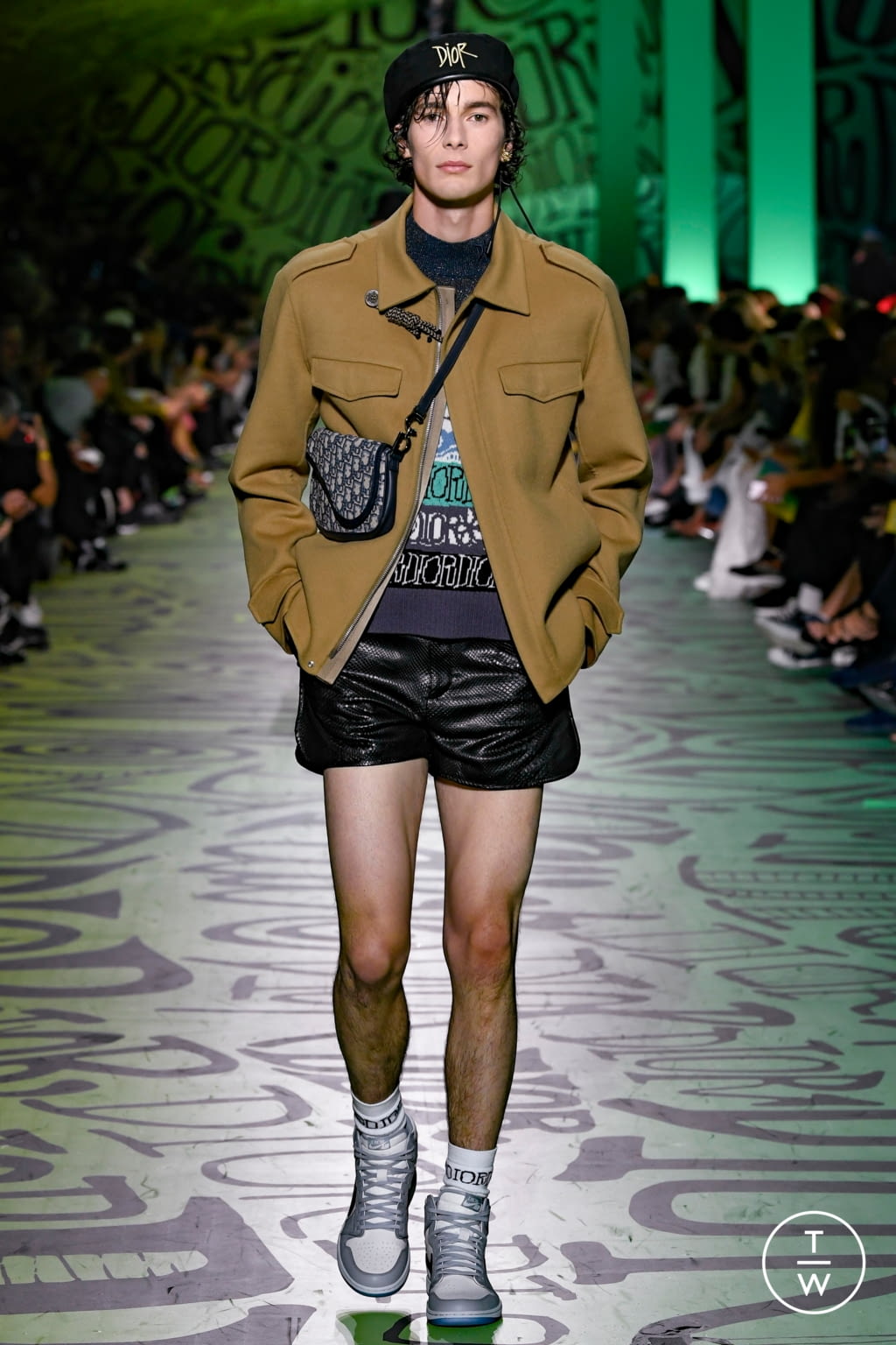 Fashion Week Paris Pre-Fall 2020 look 24 from the Dior Men collection 男装