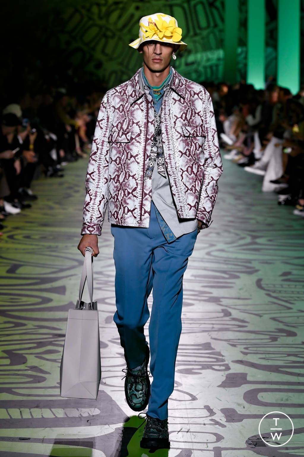 Fashion Week Paris Pre-Fall 2020 look 35 from the Dior Men collection menswear