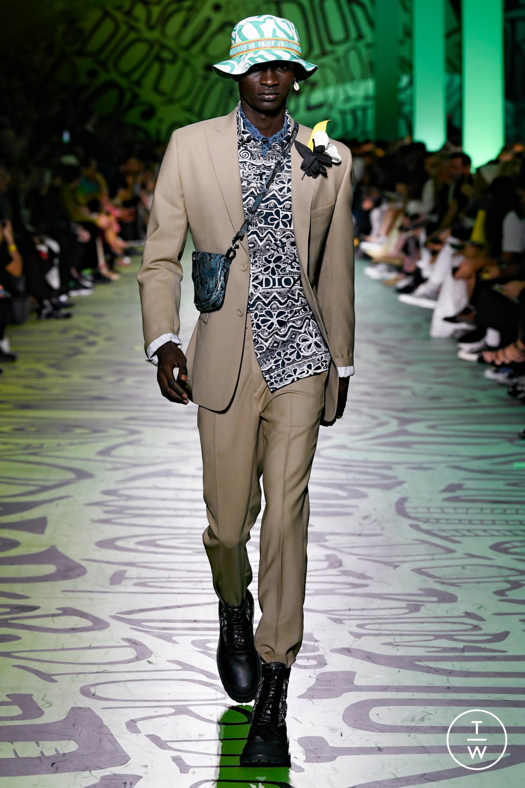 Fashion Week Paris Pre-Fall 2020 look 44 de la collection Dior Men menswear