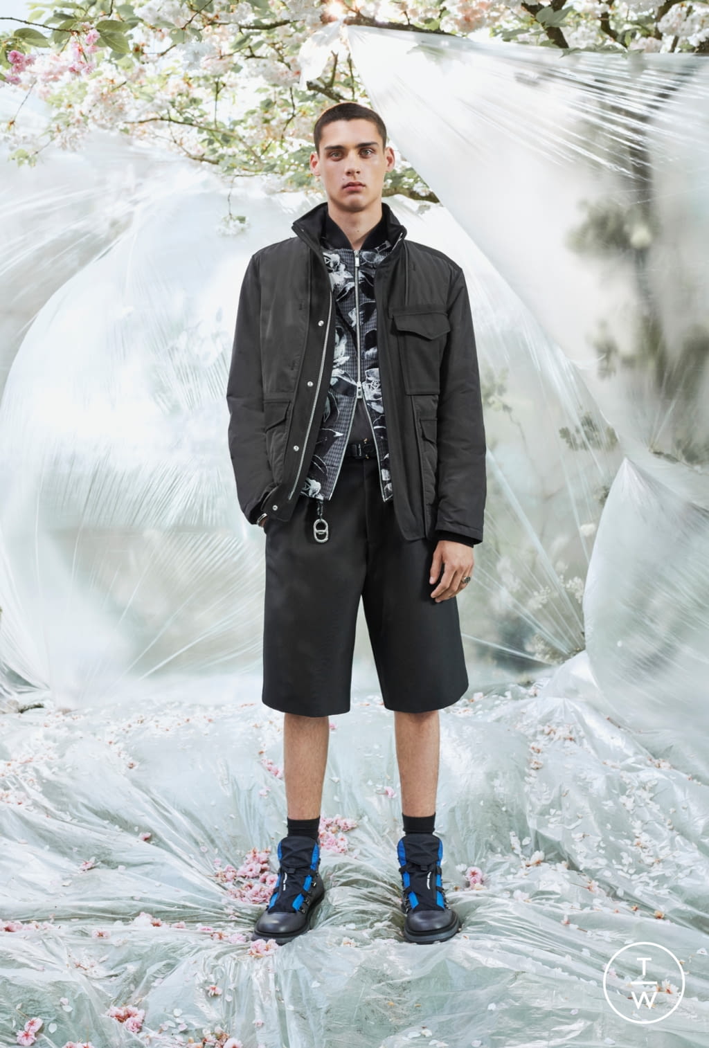 Fashion Week Paris Resort 2020 look 2 from the Dior Men collection menswear