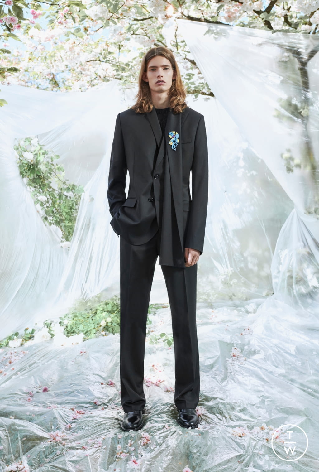 Fashion Week Paris Resort 2020 look 5 from the Dior Men collection 男装