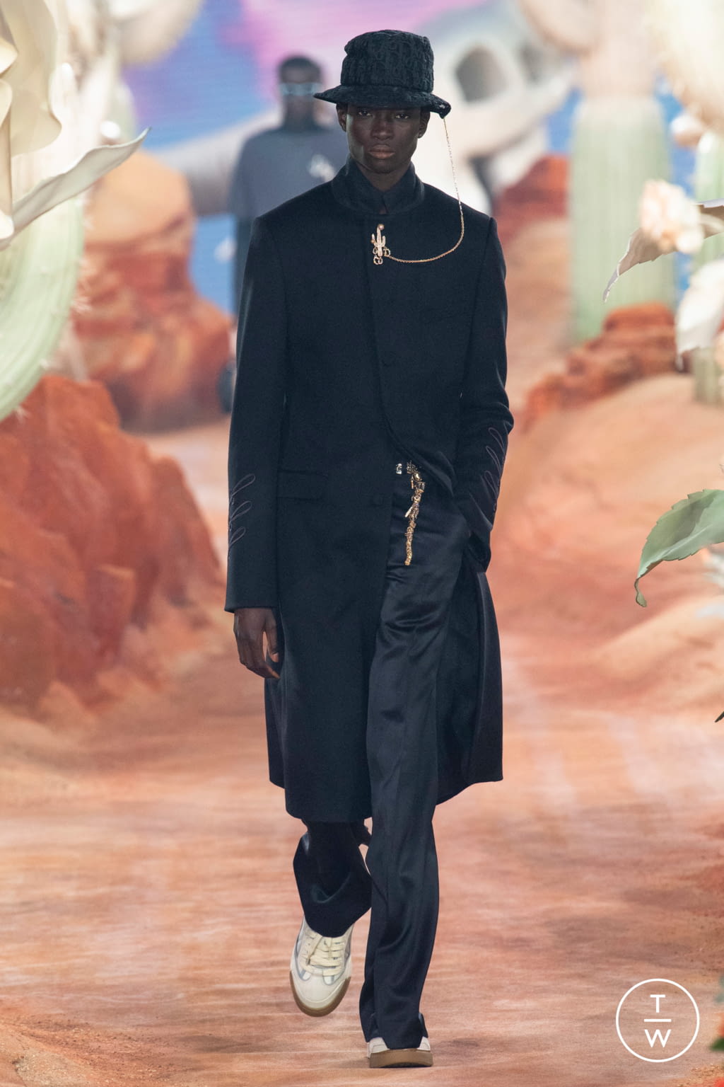 Fashion Week Paris Spring/Summer 2022 look 1 from the Dior Men collection menswear