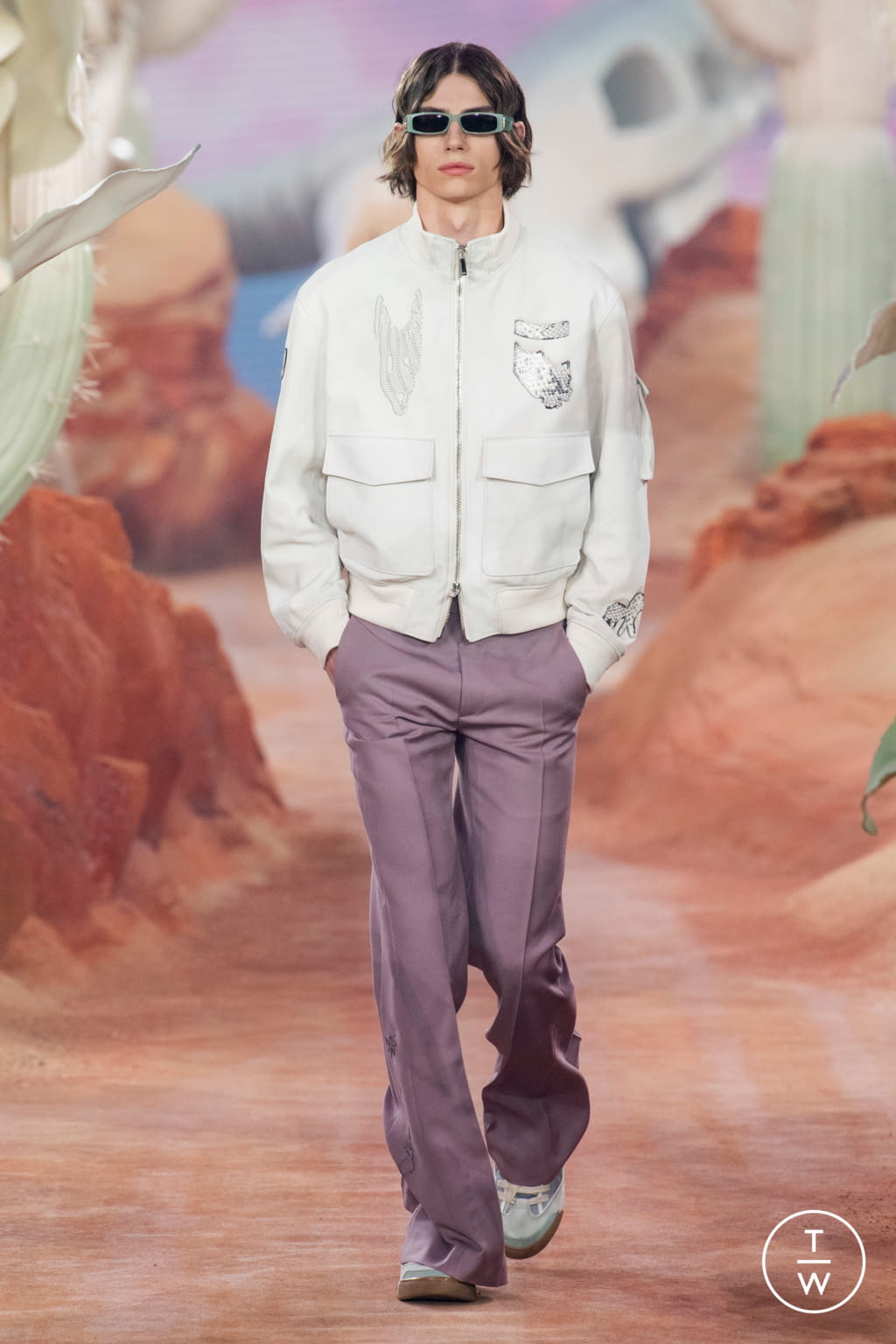Fashion Week Paris Spring/Summer 2022 look 15 from the Dior Men collection menswear