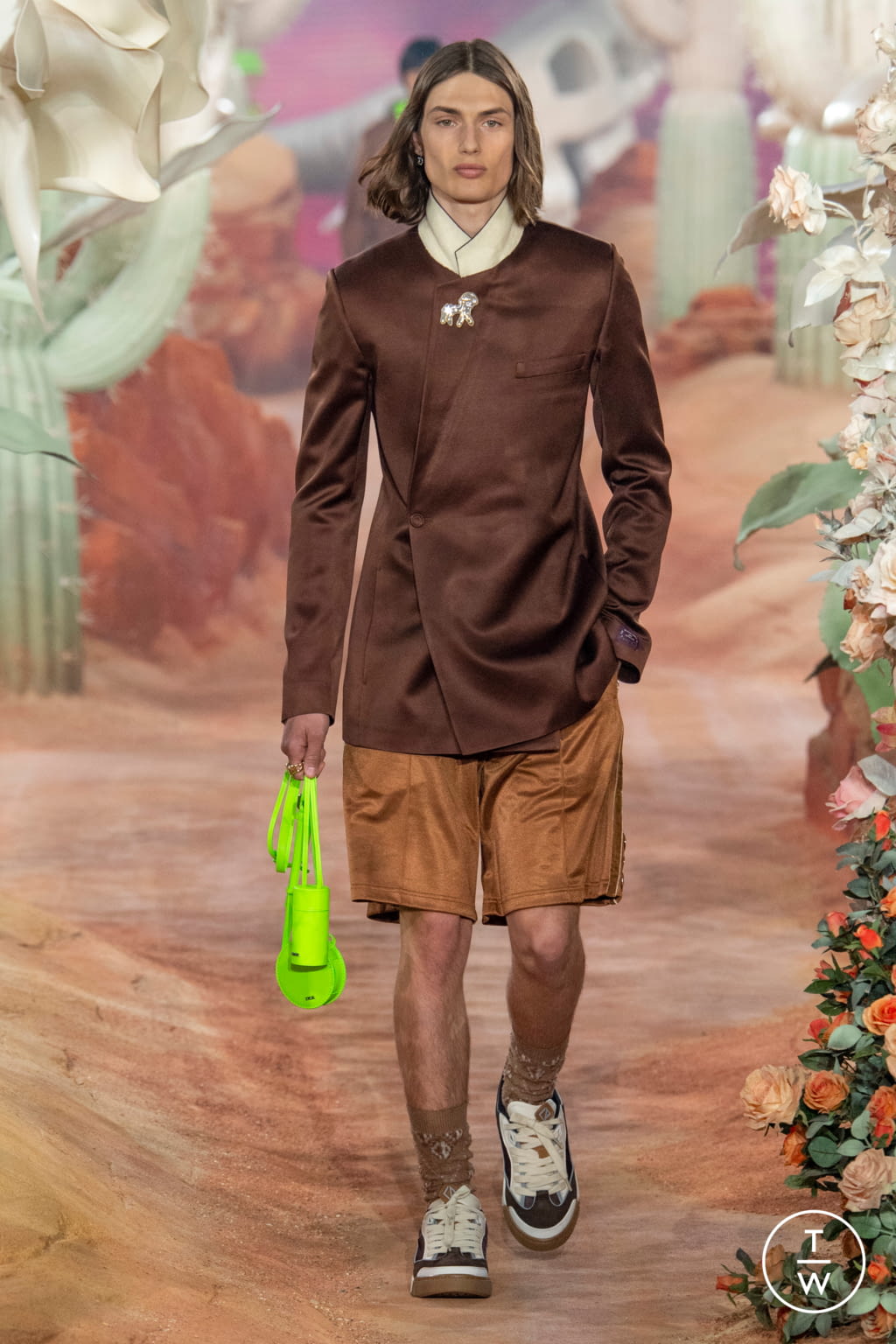 Fashion Week Paris Spring/Summer 2022 look 26 from the Dior Men collection menswear