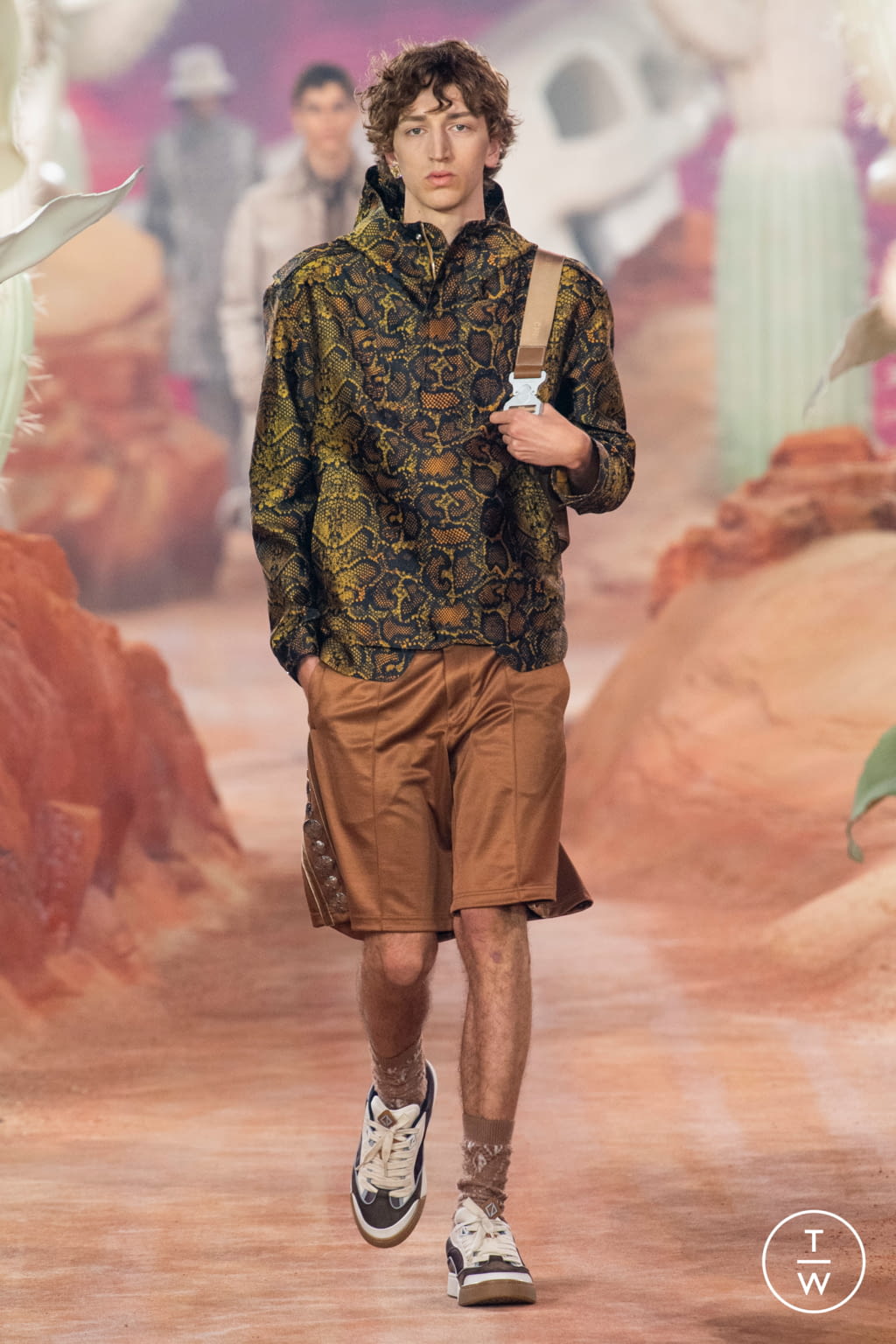 Fashion Week Paris Spring/Summer 2022 look 36 from the Dior Men collection menswear