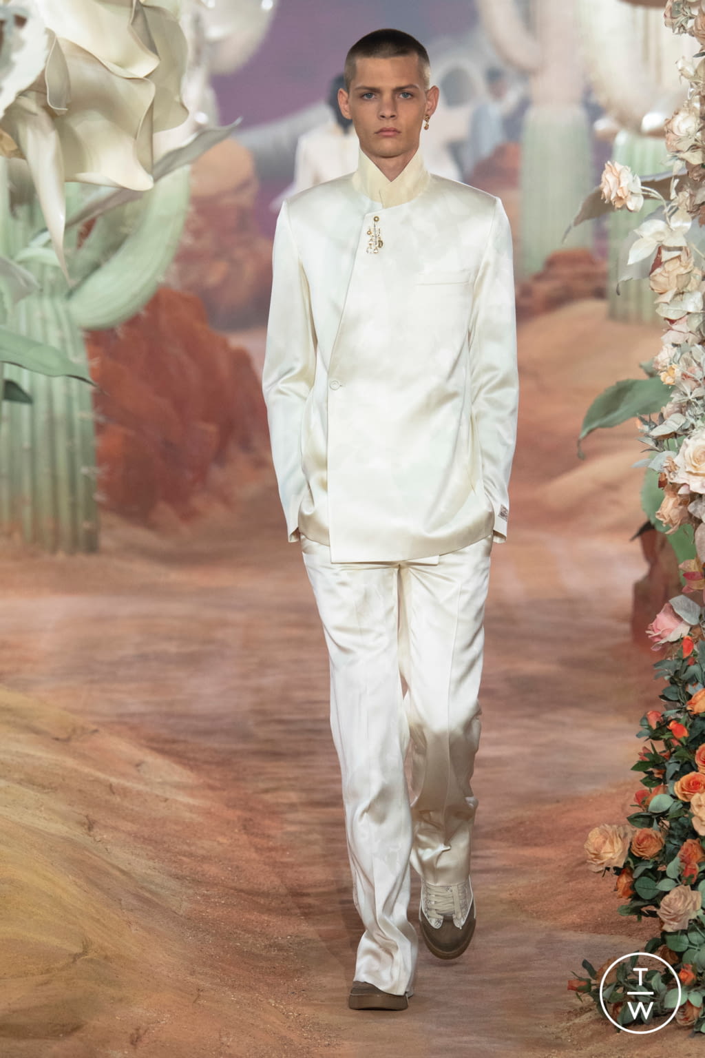 Fashion Week Paris Spring/Summer 2022 look 50 de la collection Dior Men menswear