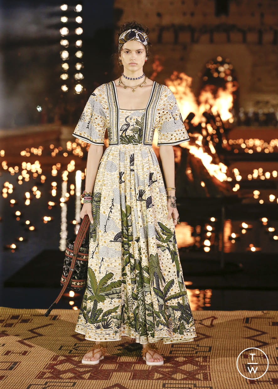 Fashion Week Paris Resort 2020 look 9 from the Christian Dior collection 女装
