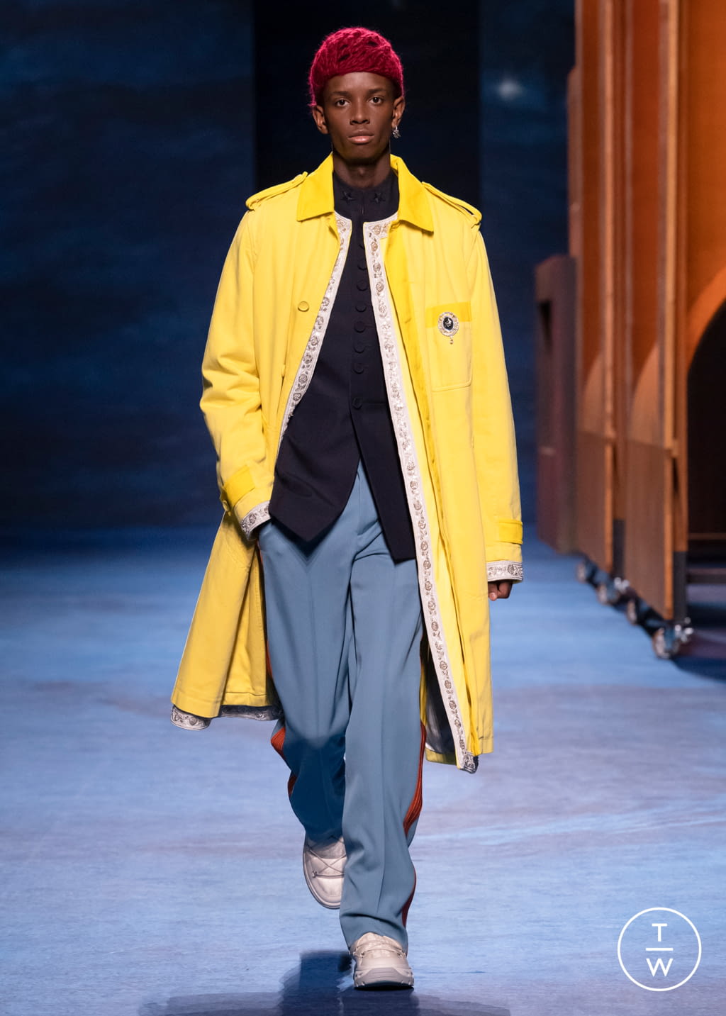 Fashion Week Paris Fall/Winter 2021 look 16 from the Dior Men collection 男装