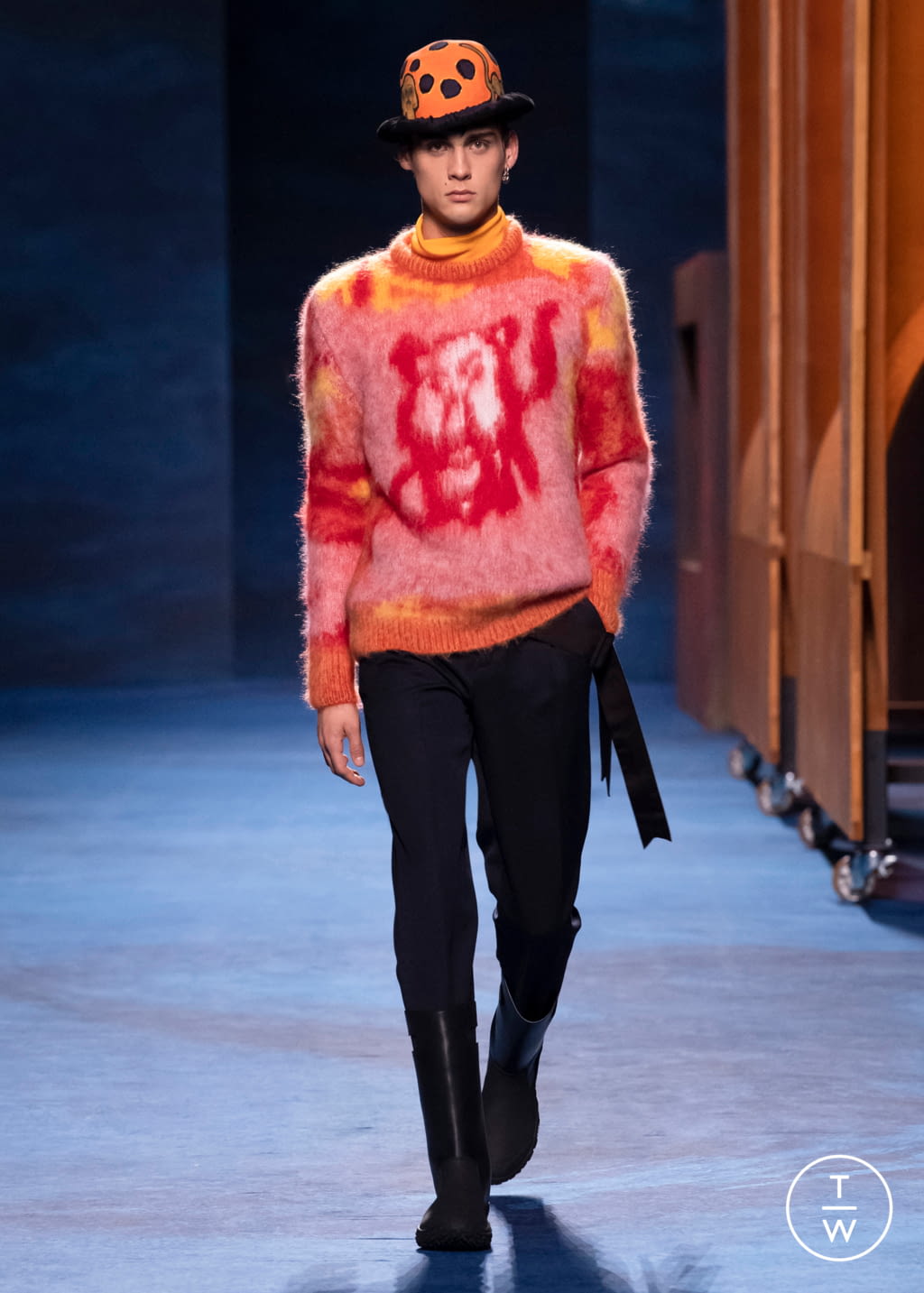 Fashion Week Paris Fall/Winter 2021 look 18 de la collection Dior Men menswear