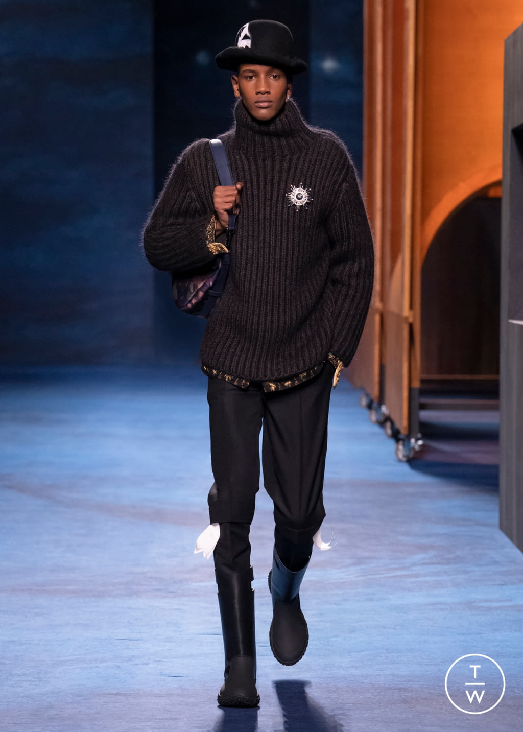Fashion Week Paris Fall/Winter 2021 look 3 from the Dior Men collection menswear
