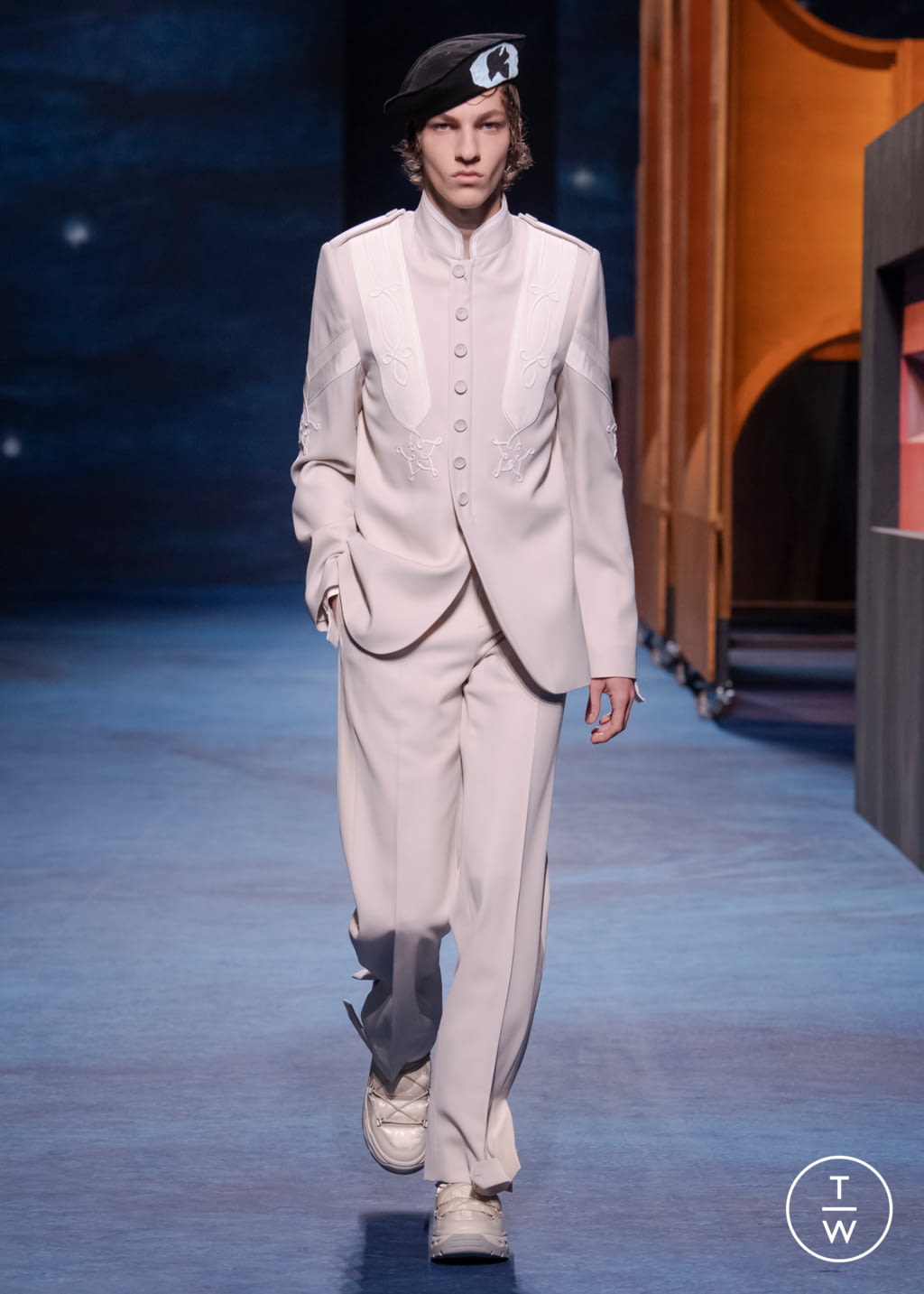 Fashion Week Paris Fall/Winter 2021 look 30 from the Dior Men collection 男装