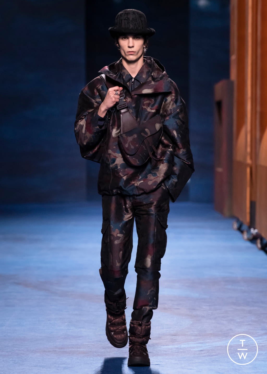 Fashion Week Paris Fall/Winter 2021 look 5 from the Dior Men collection 男装