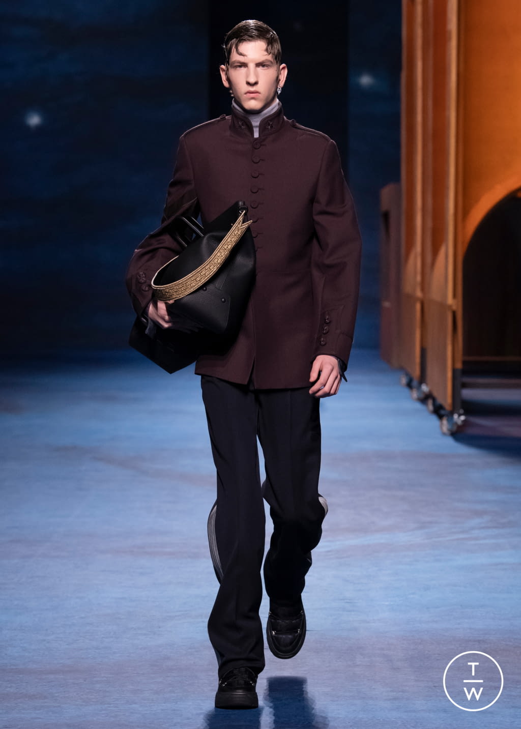 Fashion Week Paris Fall/Winter 2021 look 8 from the Dior Men collection 男装