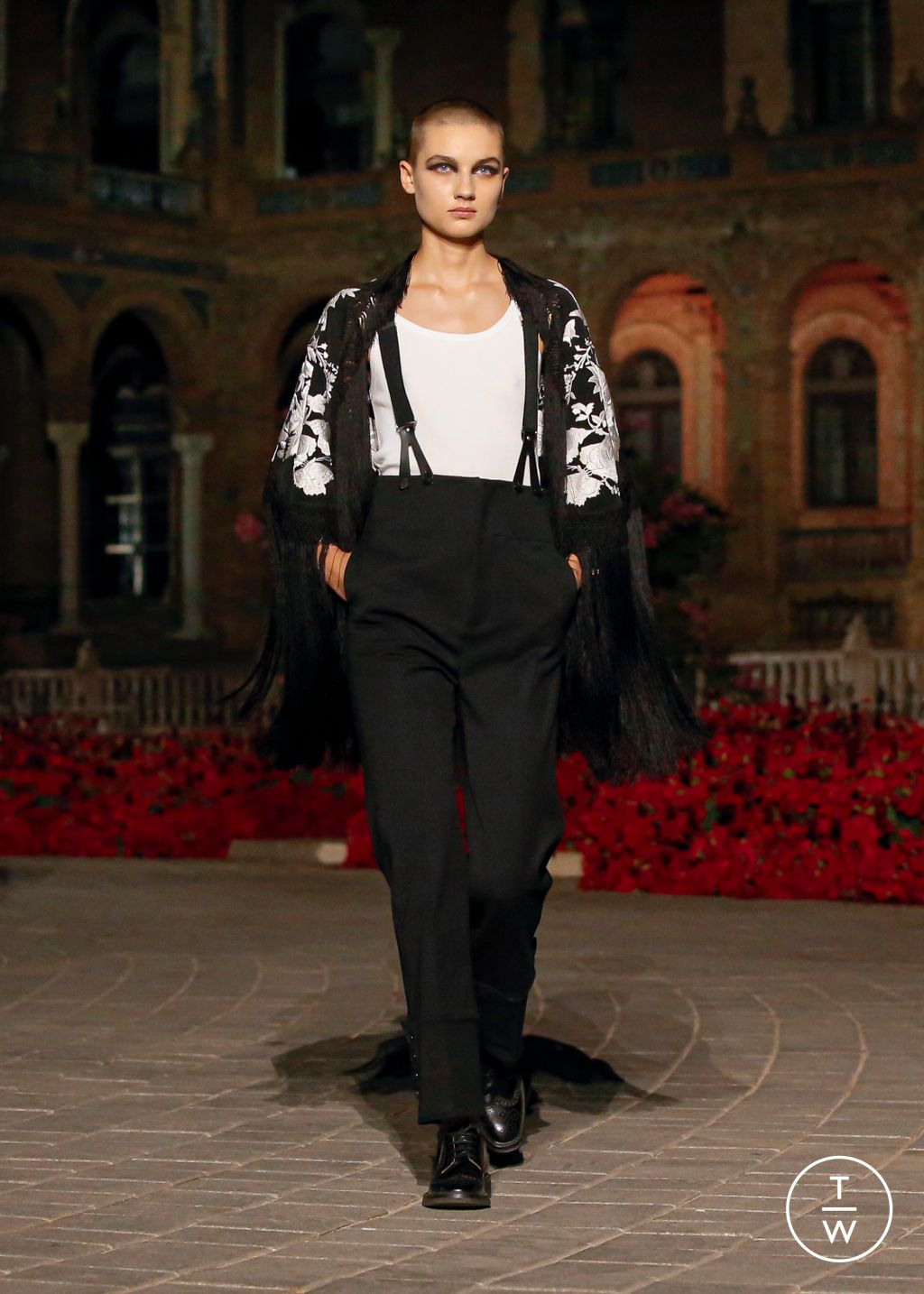 Fashion Week Paris Resort 2023 look 1 de la collection Christian Dior womenswear