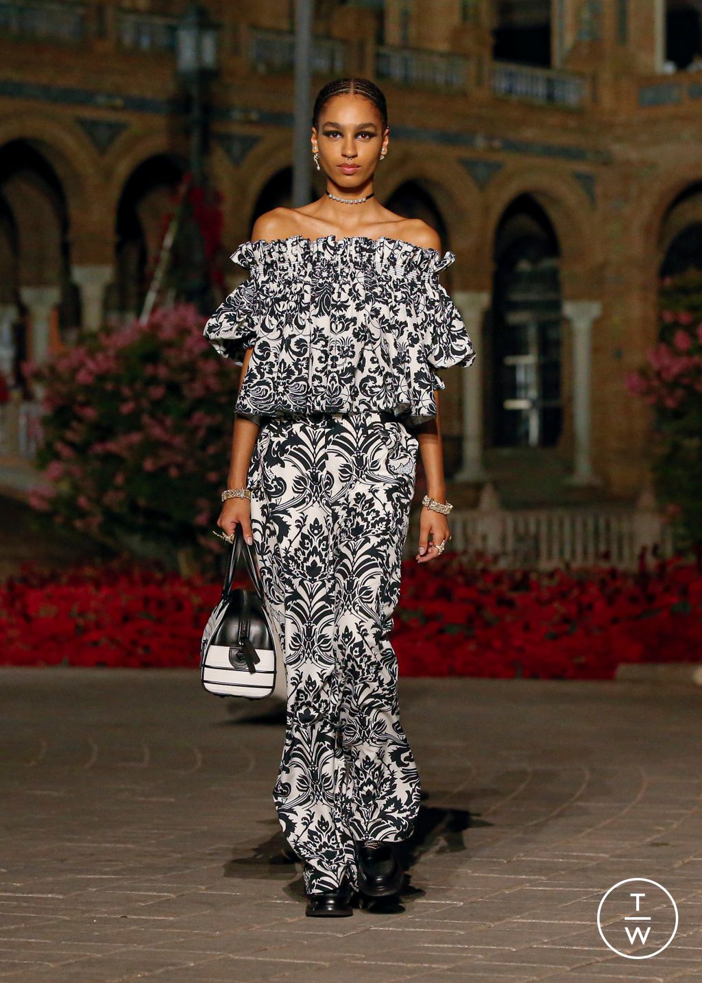 Fashion Week Paris Resort 2023 look 14 de la collection Christian Dior womenswear