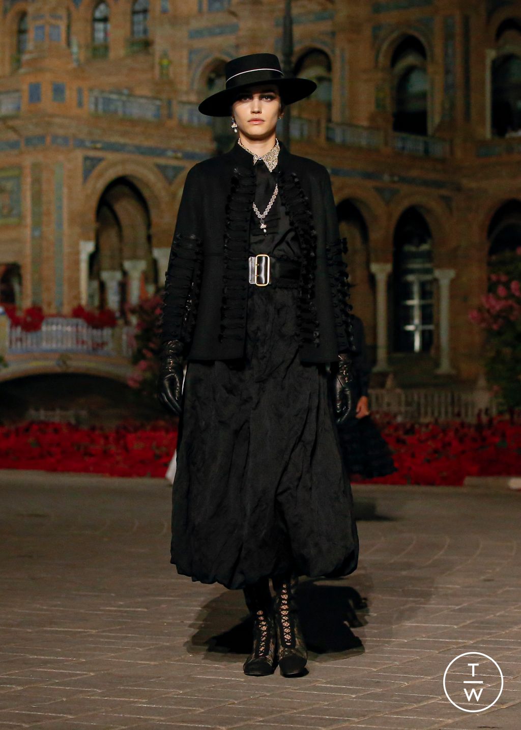 Fashion Week Paris Resort 2023 look 16 from the Christian Dior collection womenswear