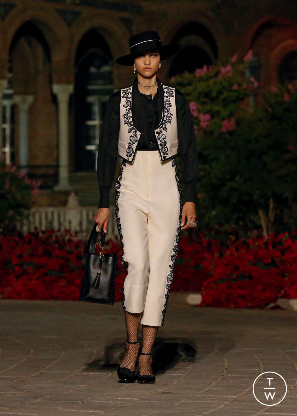 Fashion Week Paris Resort 2023 look 3 de la collection Christian Dior womenswear