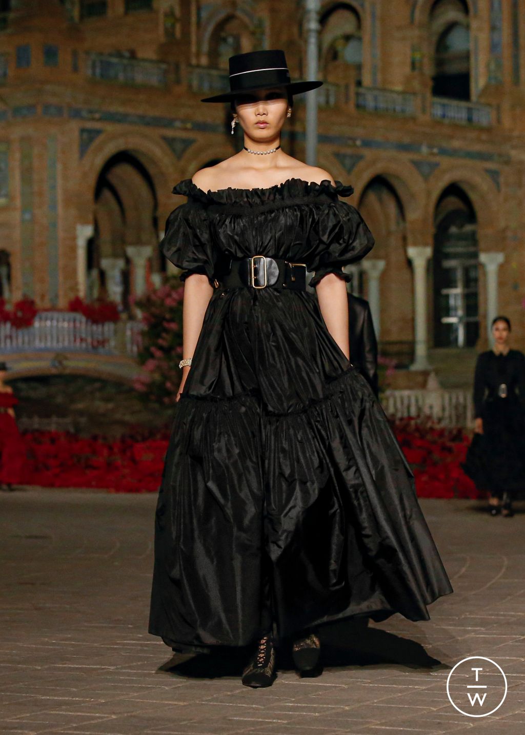 Fashion Week Paris Resort 2023 look 39 from the Christian Dior collection womenswear