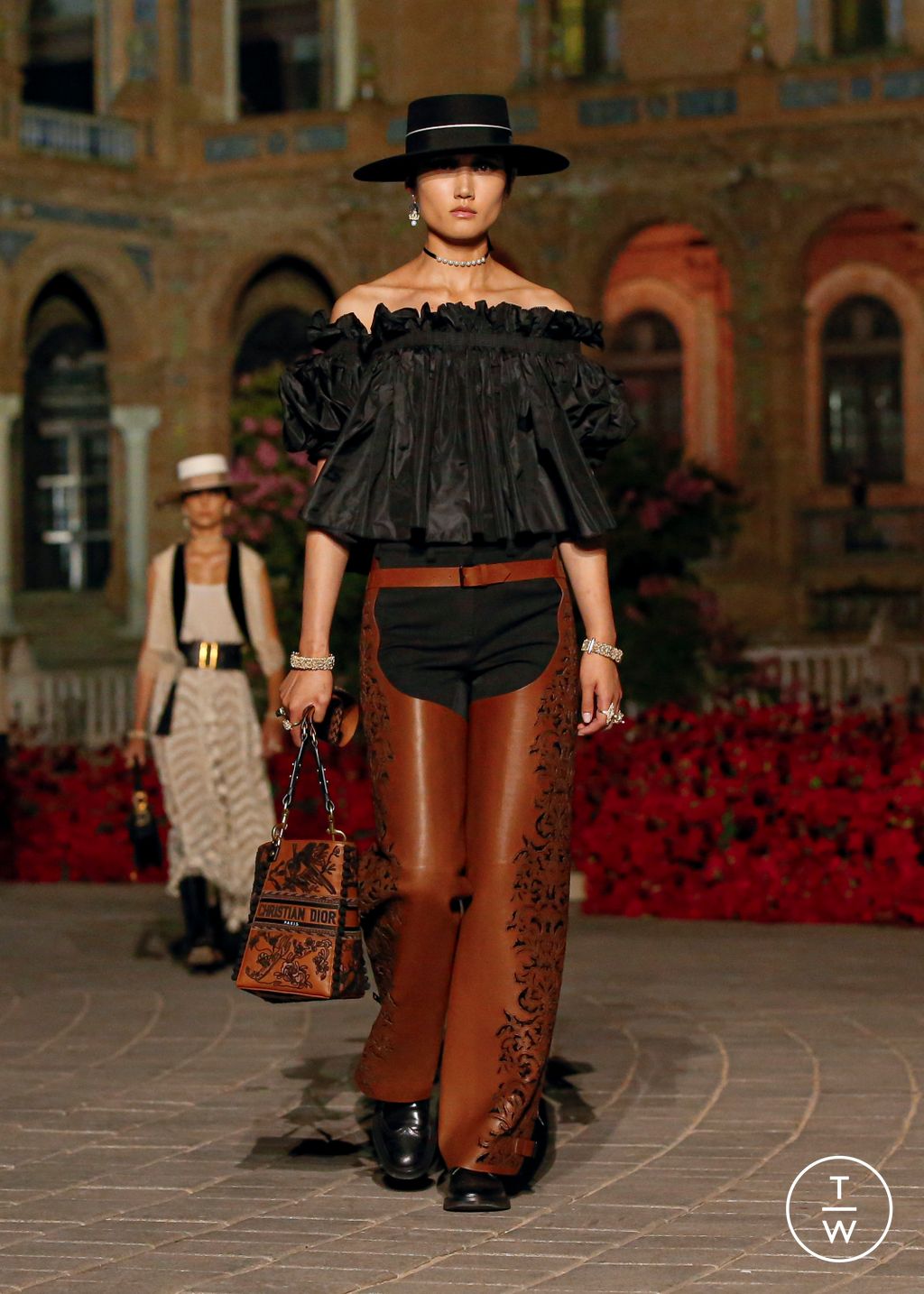 Fashion Week Paris Resort 2023 look 65 de la collection Christian Dior womenswear