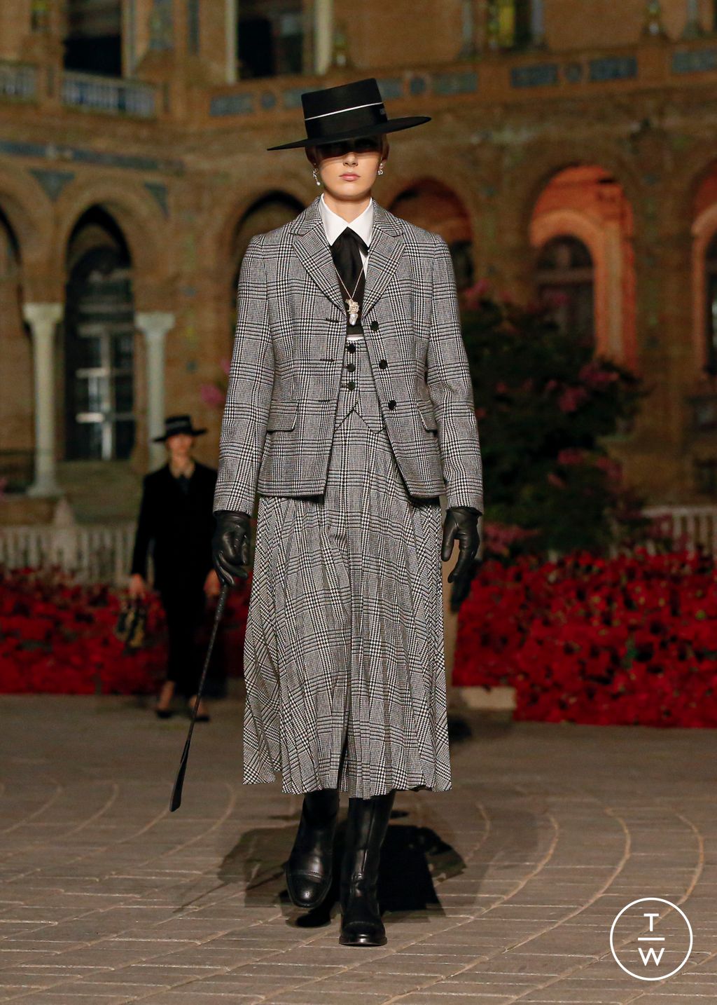 Fashion Week Paris Resort 2023 look 84 from the Christian Dior collection womenswear