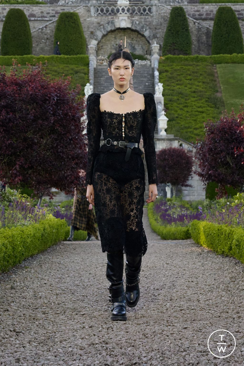 Fashion Week Paris Resort 2025 look 26 from the Christian Dior collection 女装
