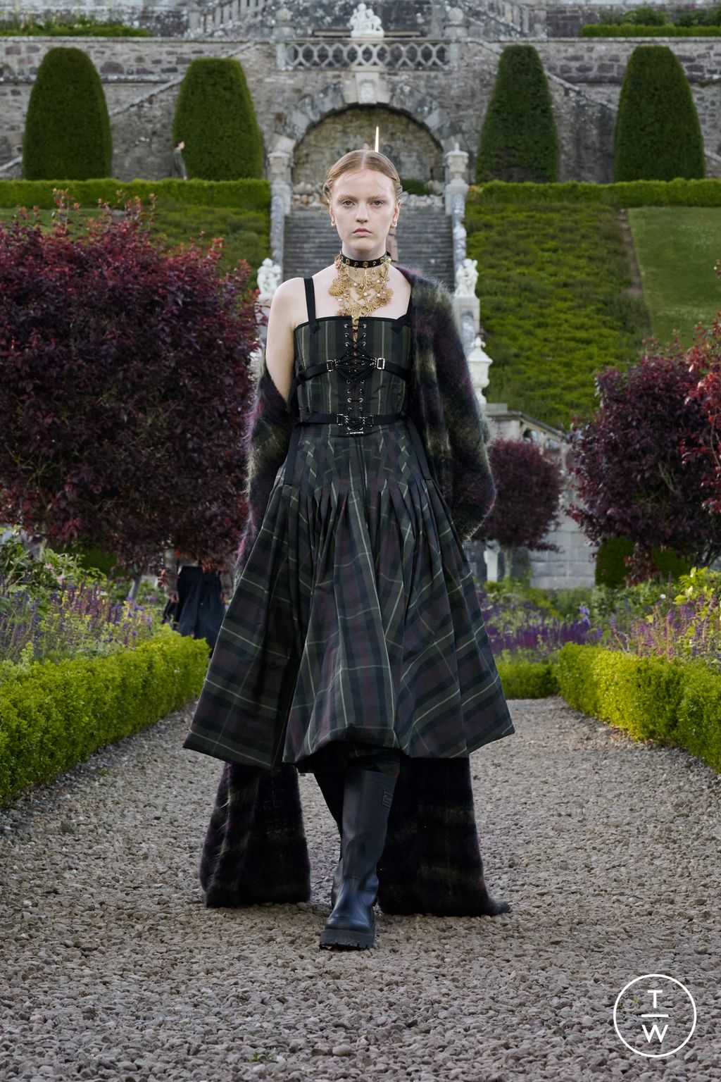 Fashion Week Paris Resort 2025 look 38 from the Christian Dior collection womenswear