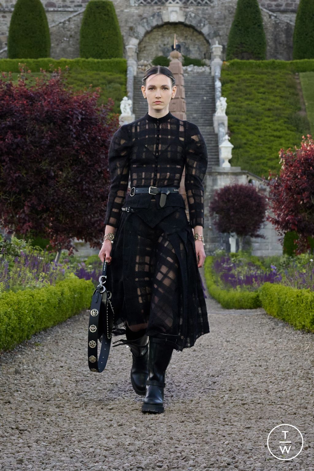 Fashion Week Paris Resort 2025 look 4 from the Christian Dior collection womenswear