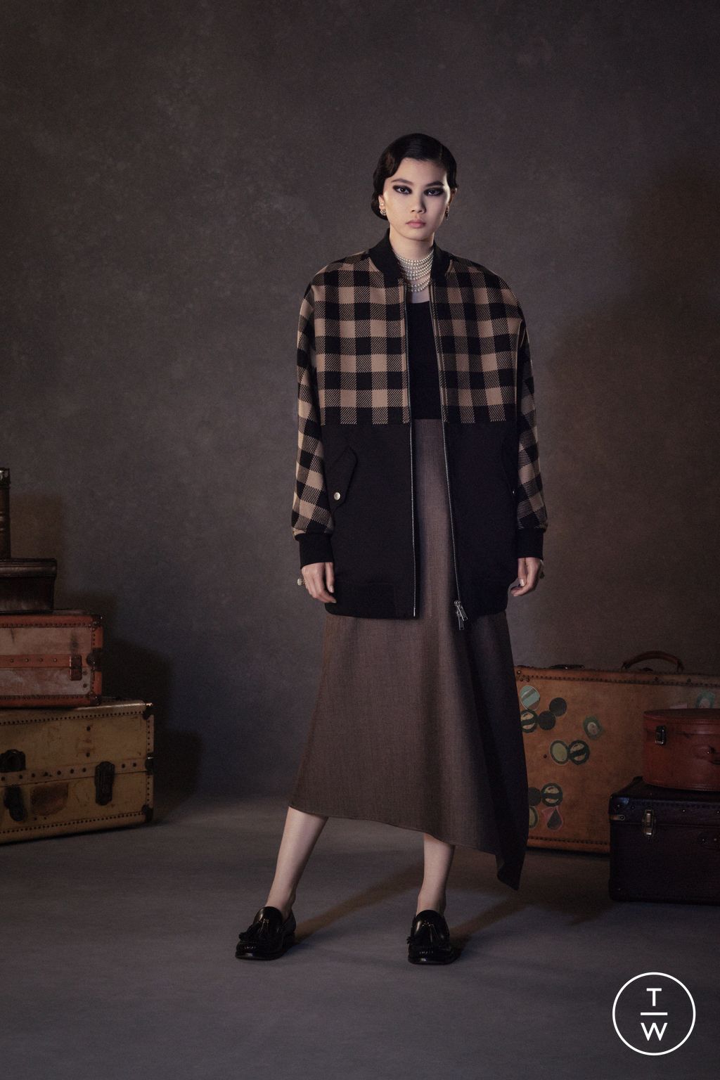Fashion Week Paris Pre-Fall 2023 look 16 from the Christian Dior collection womenswear