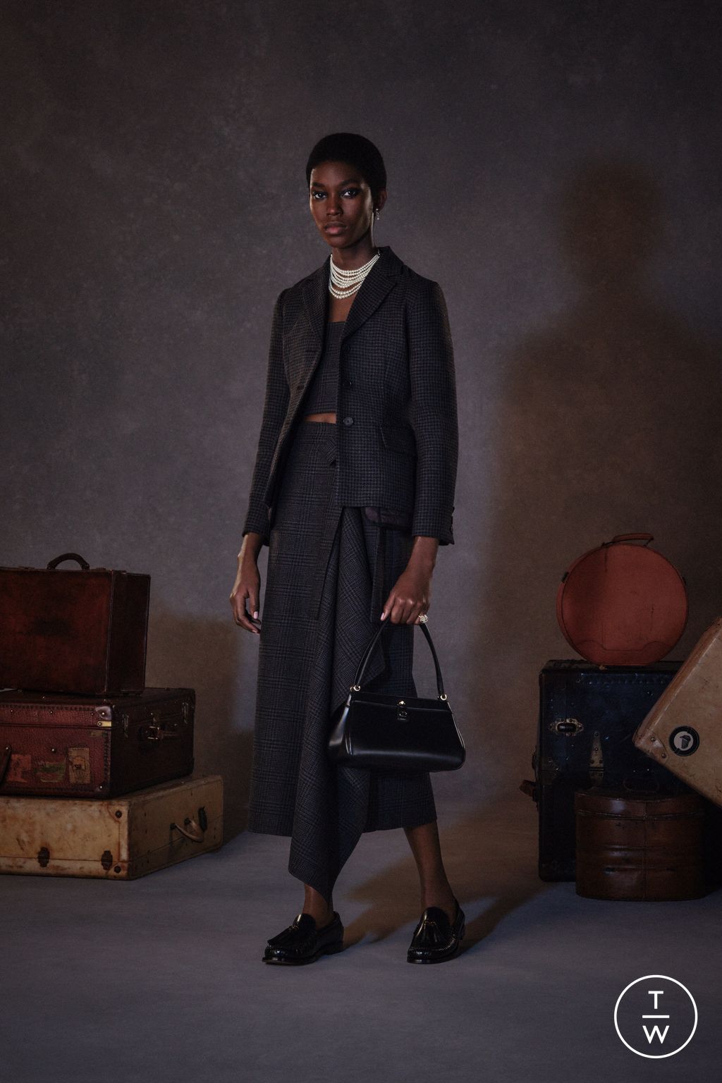 Fashion Week Paris Pre-Fall 2023 look 116 from the Christian Dior collection womenswear