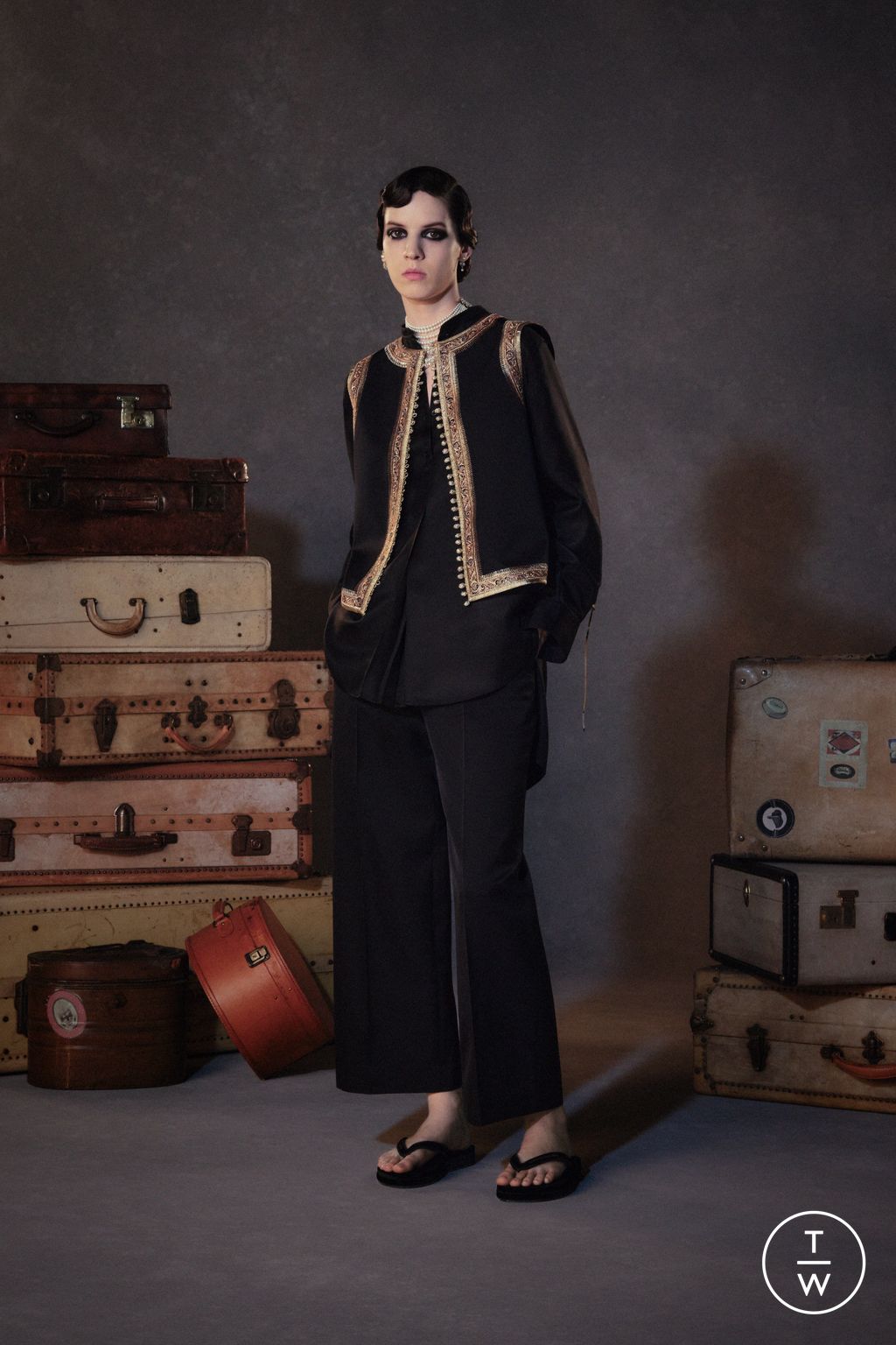 Fashion Week Paris Pre-Fall 2023 look 122 from the Christian Dior collection womenswear