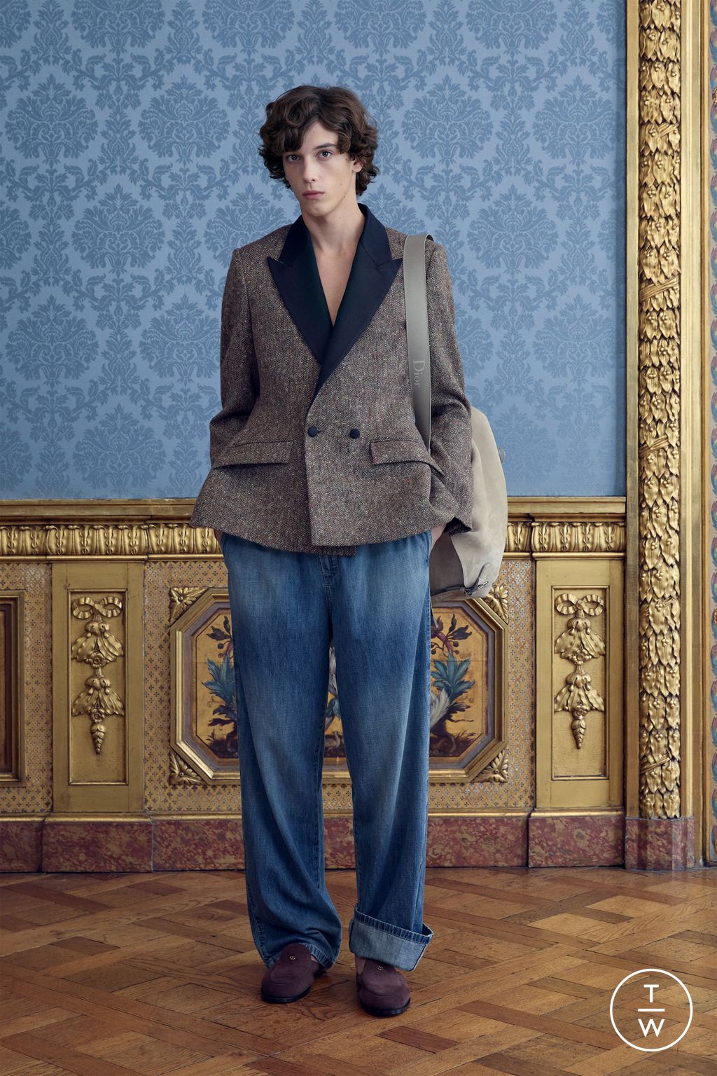 Fashion Week Paris Pre-Fall 2026 look 15 from the Dior Homme collection 男装